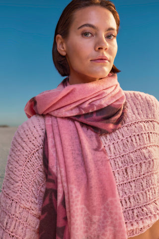 Kaschmirschal Bengal Tiger Deep Rose – bedruckt, 100 % Cashmere | PURSCHOEN