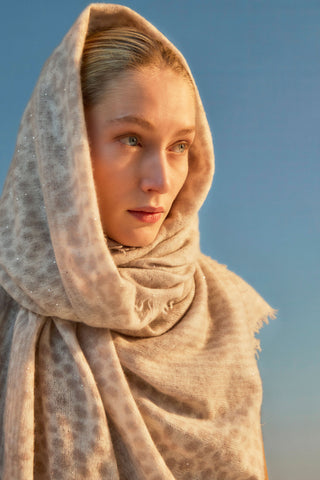 Kaschmirschal Galactic Savanne Nougat – Lurex, Cashmere | PURSCHOEN