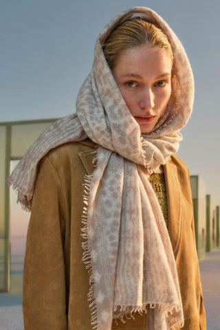 Kaschmirschal Galactic Savanne Nougat – Lurex, Cashmere | PURSCHOEN